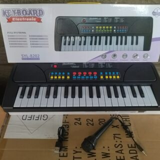 37 KEYS ELECTRONIC KEYBOARD ksh 2300
